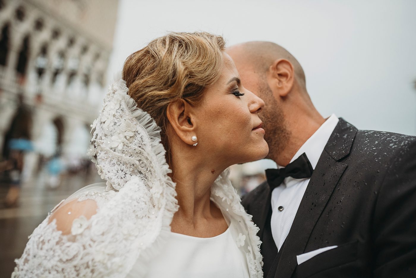 Venice: elegant Greek wedding.